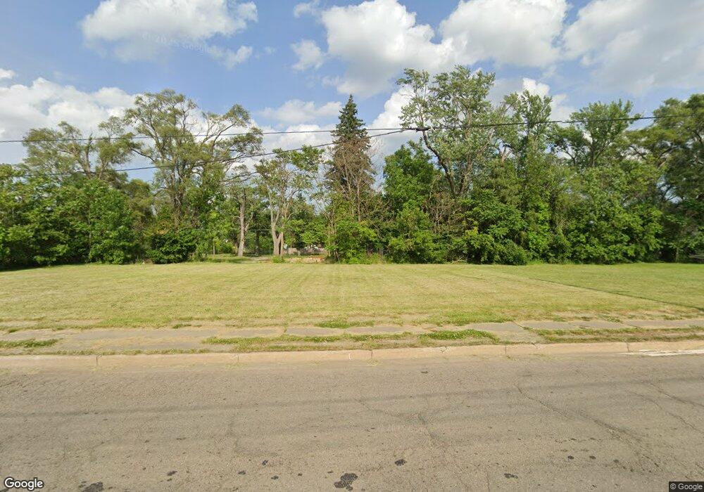 2318 N Franklin Ave, Flint, MI 48506 - photo 1