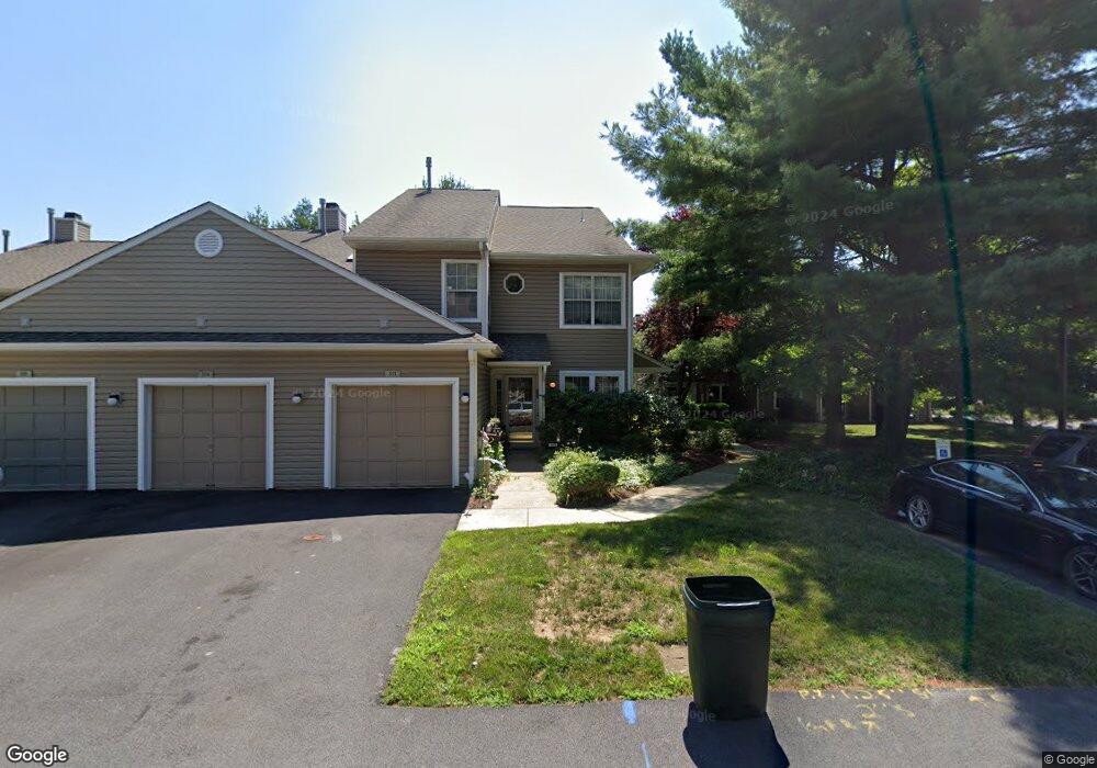 313 Stanton Ct unit 313, Glen Mills, PA 19342 - photo 1