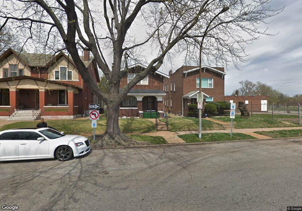 4567 Harris Ave, Saint Louis, MO 63115 - photo 1