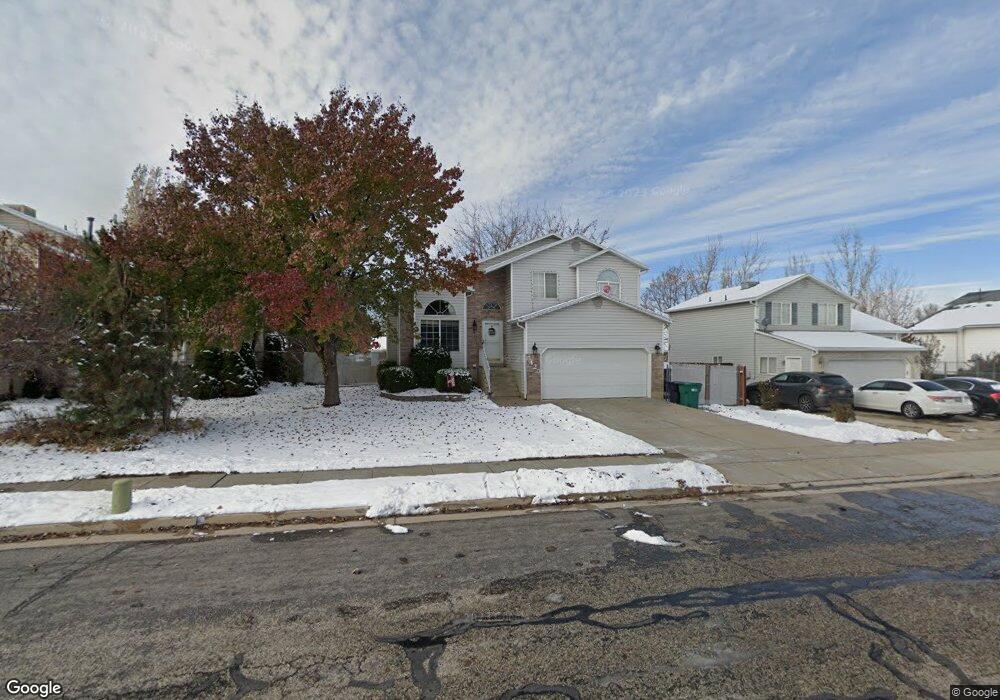 5423 S 3375 W, Roy, UT 84067 - photo 1