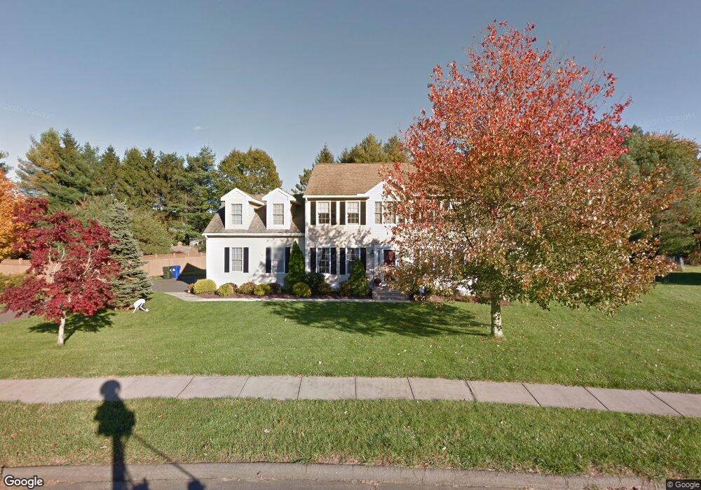 28 Cobblestone Ct, Plantsville, CT 06479 - photo 1