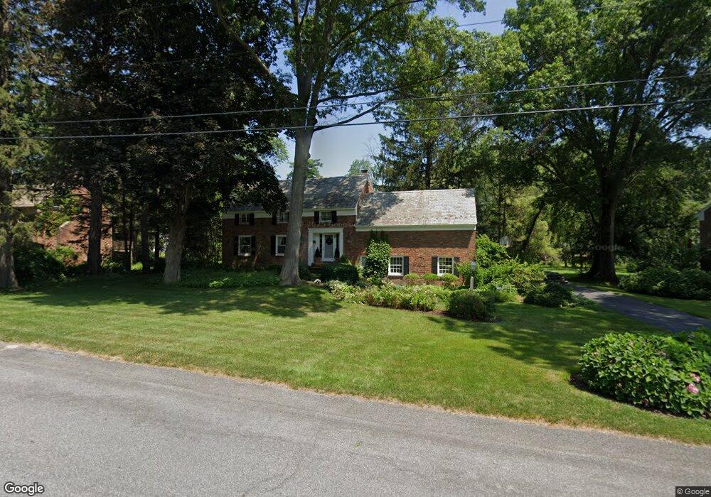 2339 Cayuga Rd, Schenectady, NY 12309 - photo 1