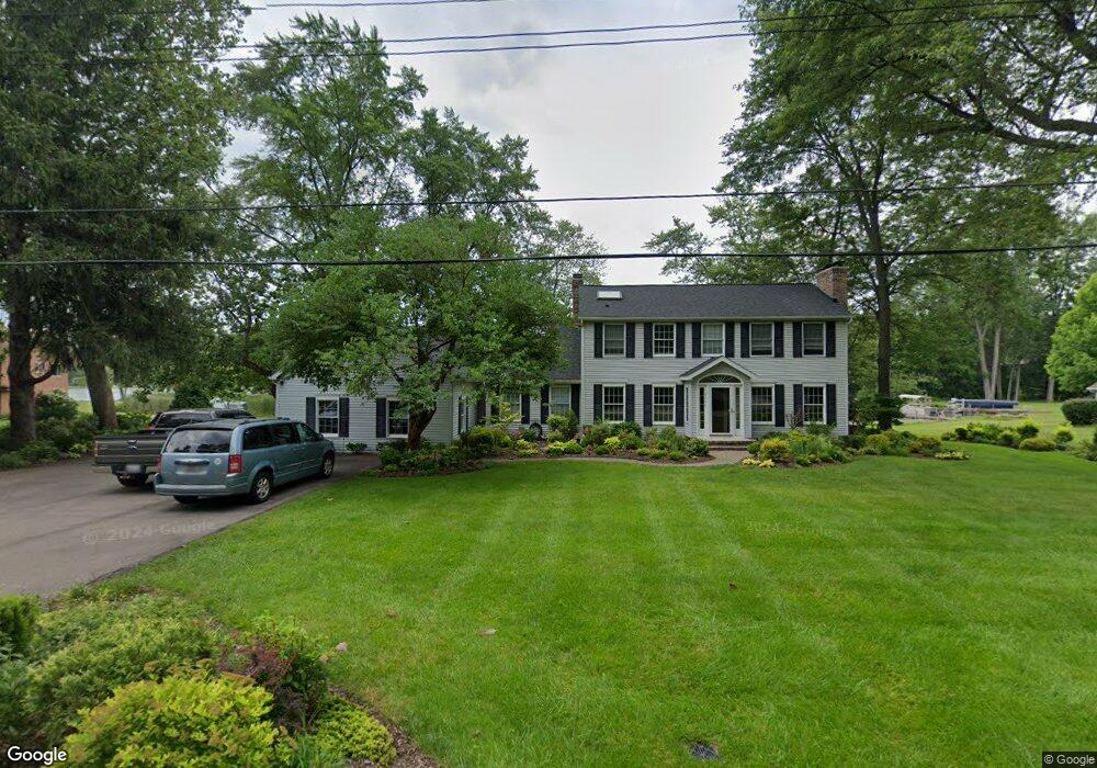 6329 North Shore Ct, West Bloomfield, MI 48324 - photo 1