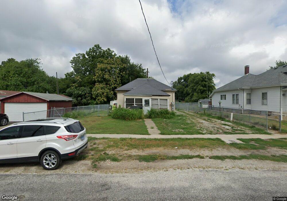 201 N Front St, Virginia, IL 62691 - photo 1