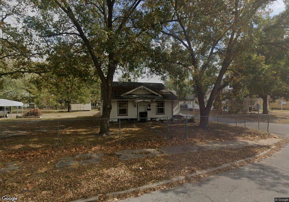 1109 N Alabama Ave, Okmulgee, OK 74447 - photo 1
