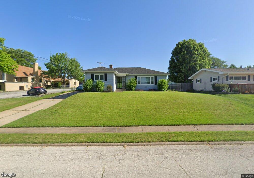 1908 W 38th Place, Davenport, IA 52806 - photo 1