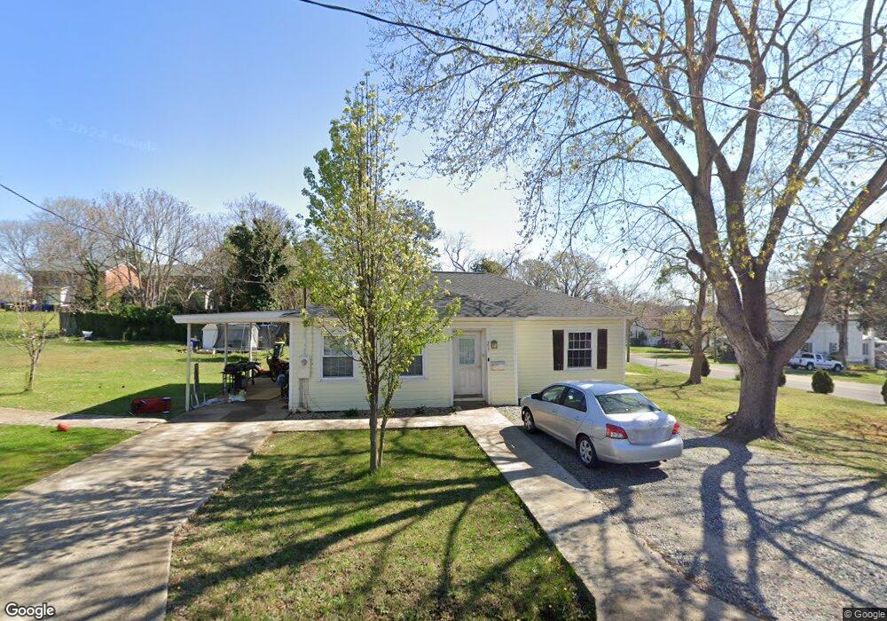 302 N Evergreen Ave, Siler City, NC 27344 - photo 1