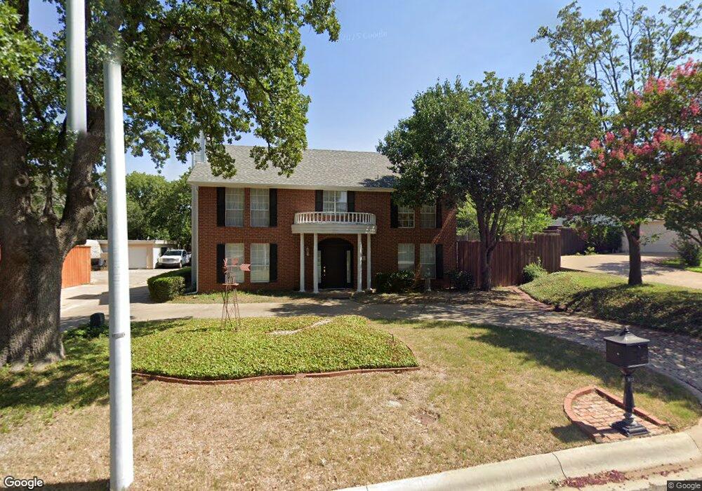 903 Lynhurst Ln, Denton, TX 76205 - photo 1