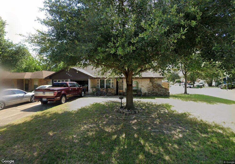 8602 Aspen View Ct, Houston, TX 77088 - photo 1