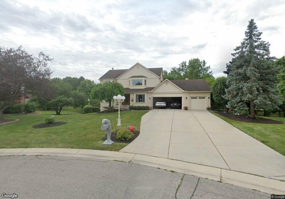 5333 Pleasant View Ct, West Bloomfield, MI 48323 - photo 1