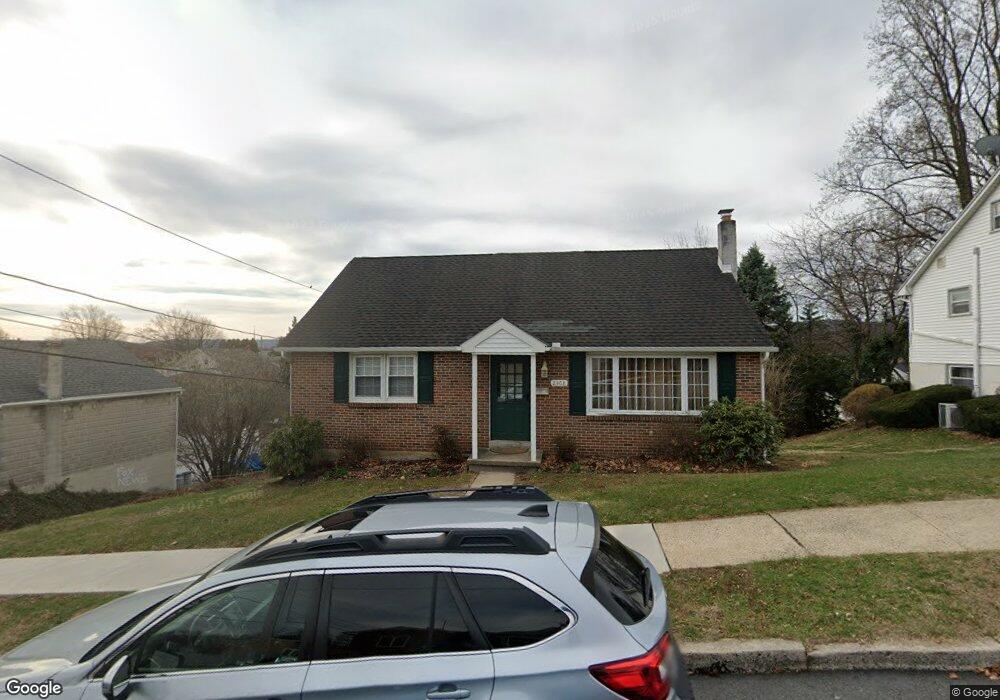 2308 Fairview St, Reading, PA 19609 - photo 1