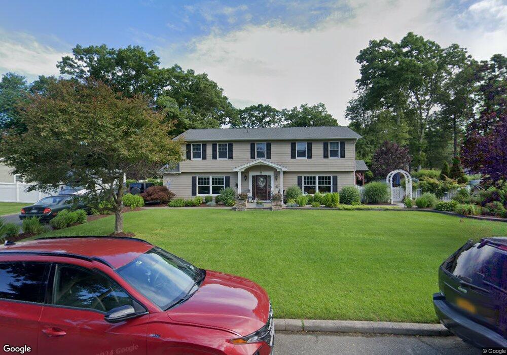 27 Enfield Ln, Hauppauge, NY 11788 - photo 1