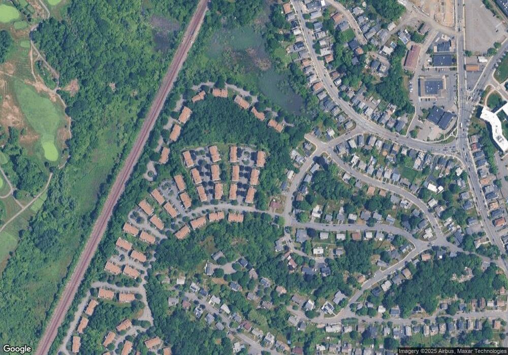 4D Nimitz Way unit 4D, Salem, MA 01970 - photo 1