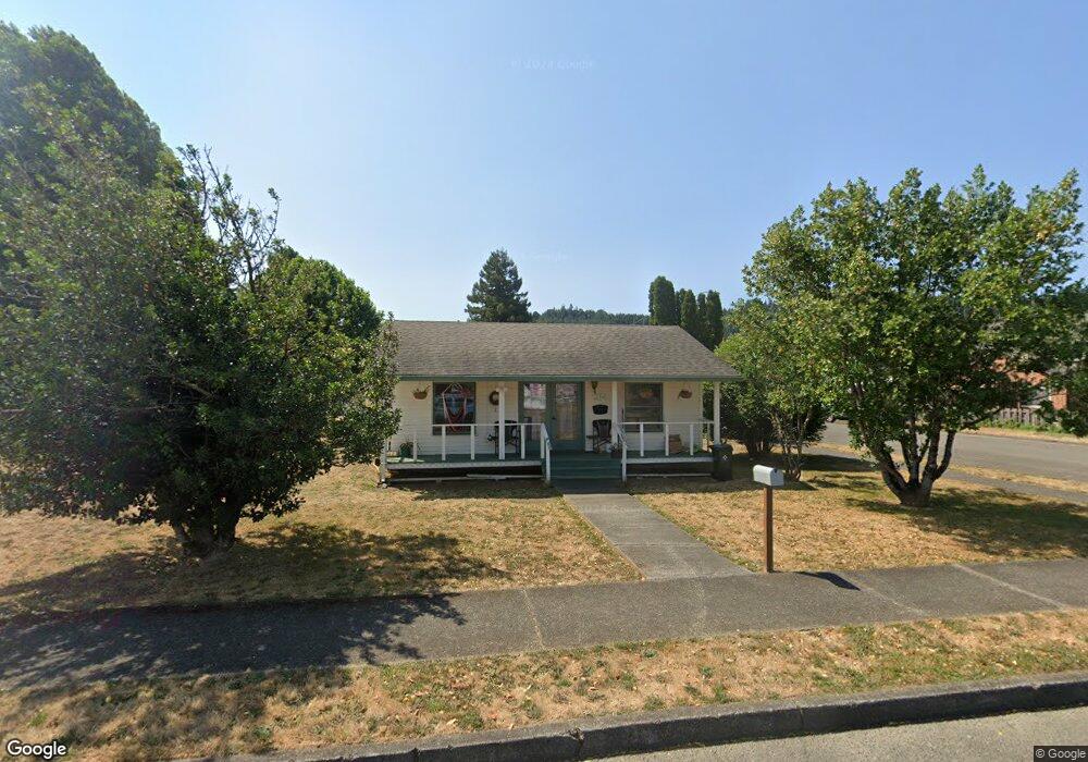 214 3rd St, Myrtle Point, OR 97458 - photo 1