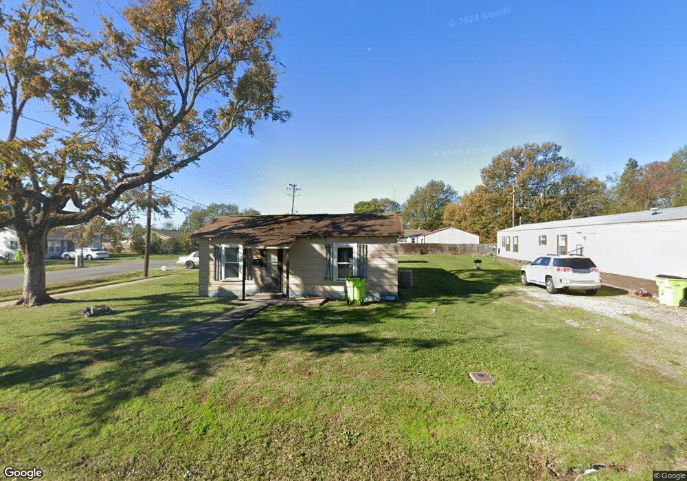 1818 S Leslie St, Stuttgart, AR 72160 - photo 1