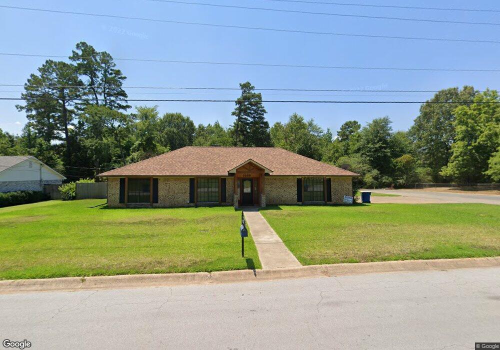1600 Leach St, Kilgore, TX 75662 - photo 1