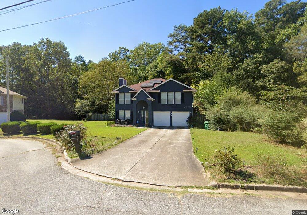 2039 Great Oaks Ct unit 3, Lithonia, GA 30058 - photo 1