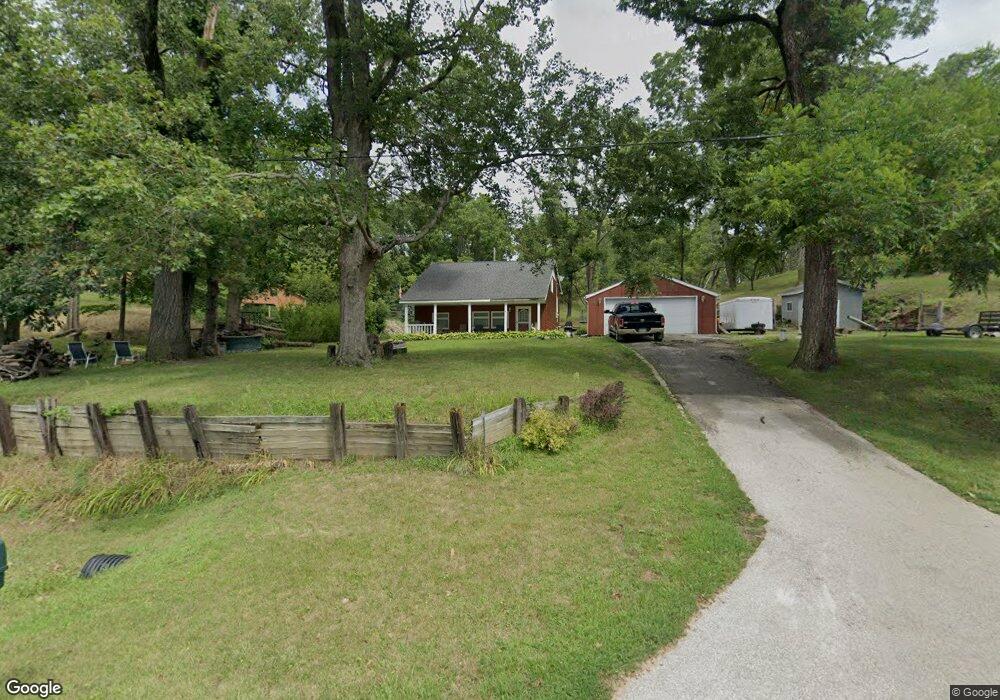 1560 Bertram Rd SE, Cedar Rapids, IA 52403 - photo 1