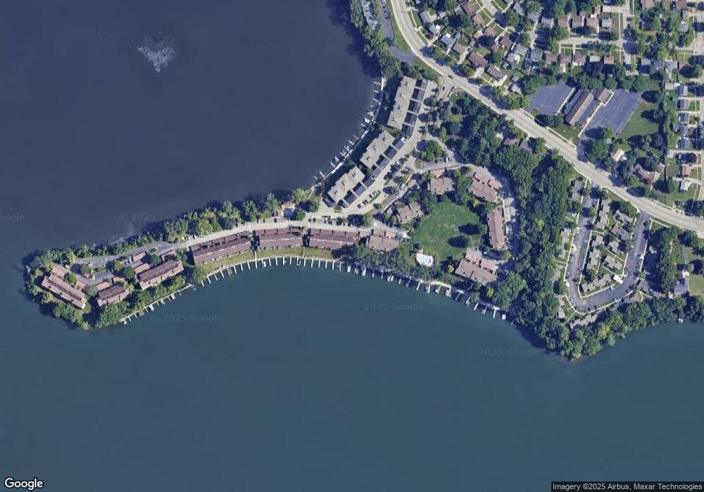 844 Cliffs Dr unit 8, Ypsilanti, MI 48198 - photo 1