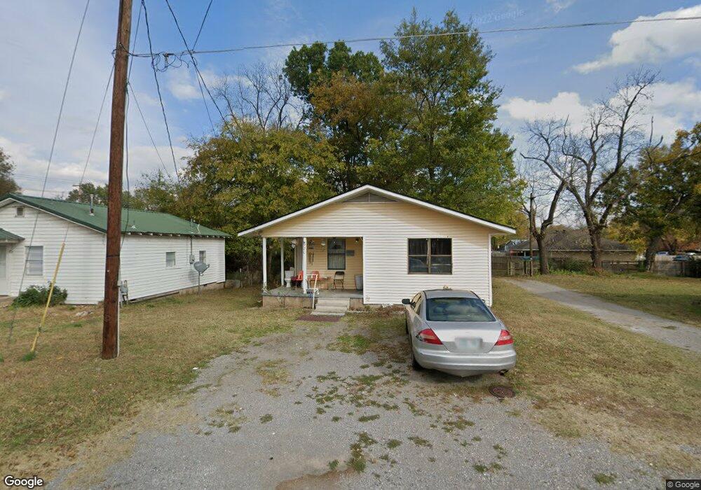 920 Coy St, Tahlequah, OK 74464 - photo 1