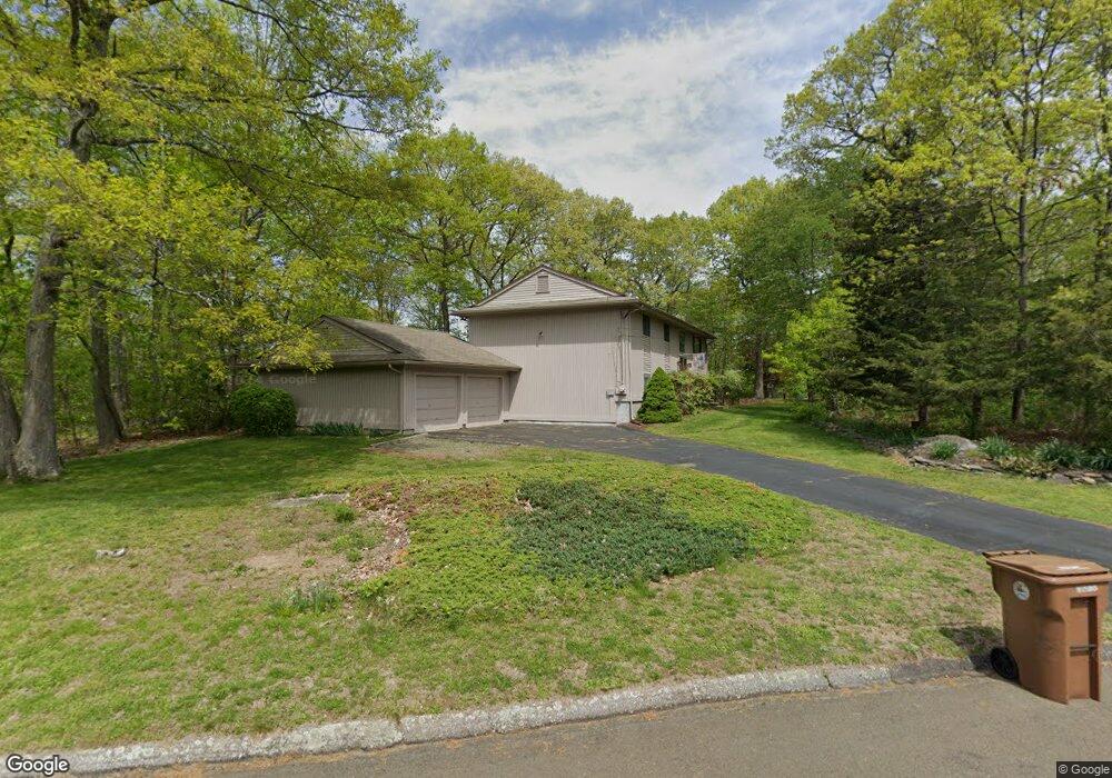 135 Princeton Dr, Shelton, CT 06484 - photo 1