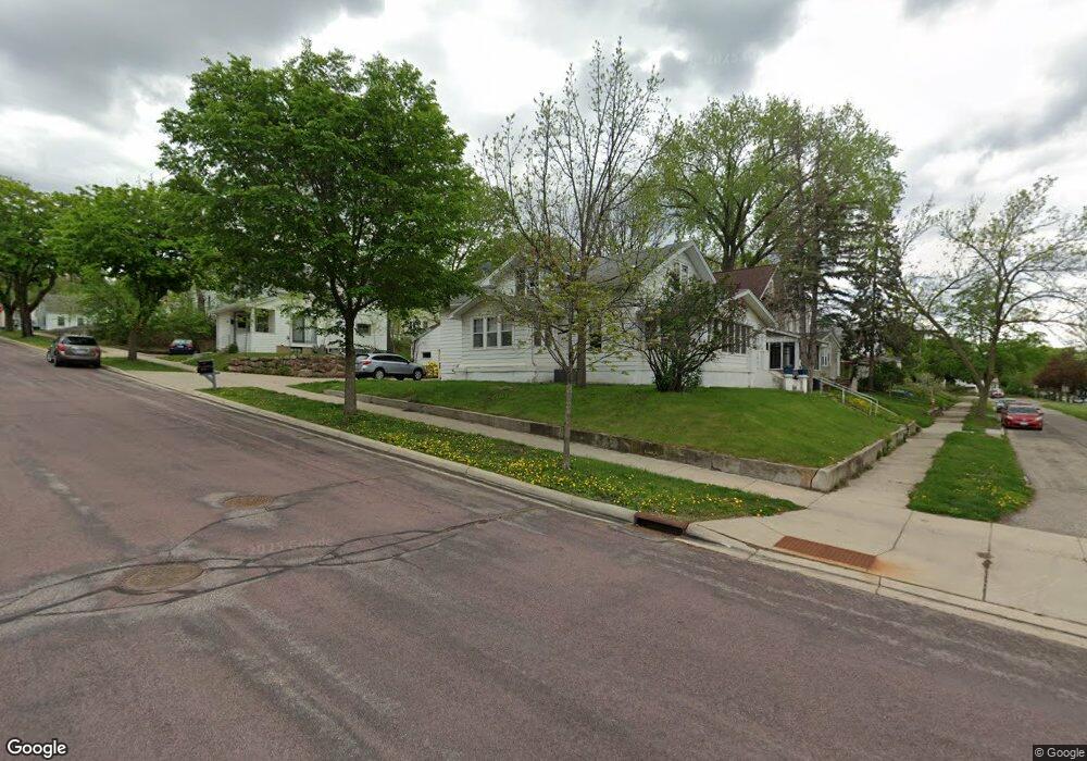 725 N 4th St, Mankato, MN 56001 - photo 1