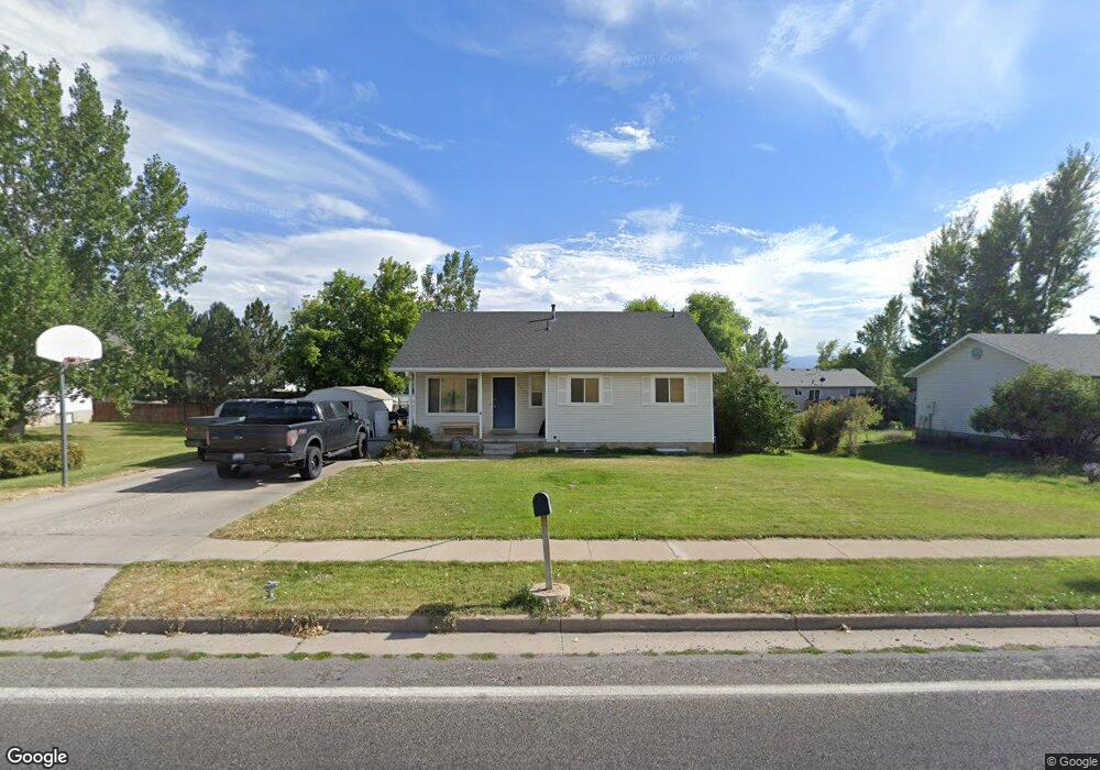 1082 E Highway 101, Hyrum, UT 84319 - photo 1