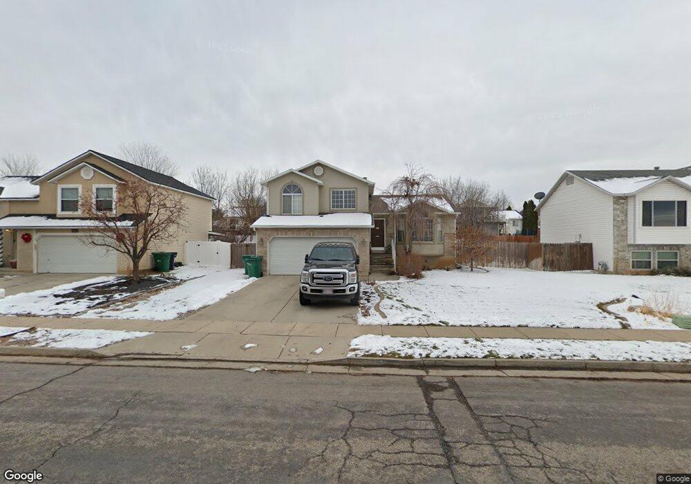 4154 Westlake Dr, Roy, UT 84067 - photo 1