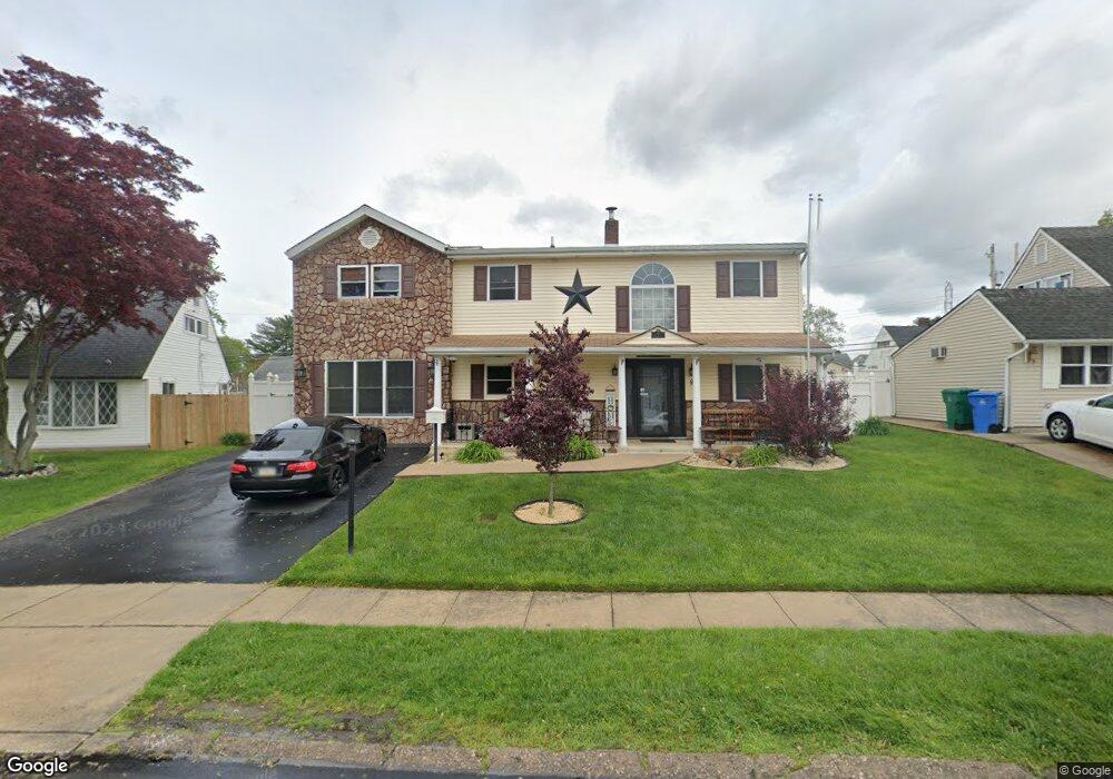 9 Inbrook Rd, Levittown, PA 19057 - photo 1
