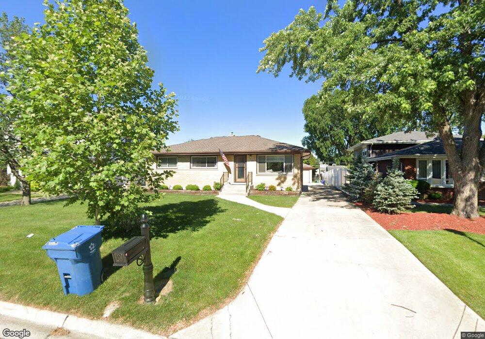 733 N Howard Ave, Elmhurst, IL 60126 - photo 1