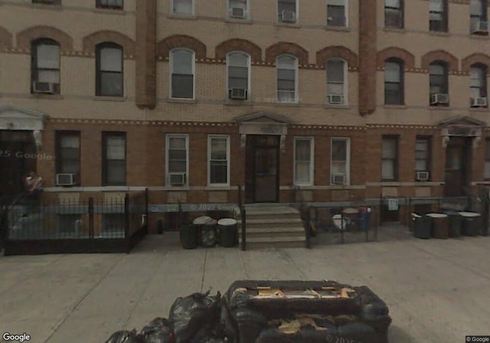 3216 48th St, Long Island City, NY 11103 - photo 1