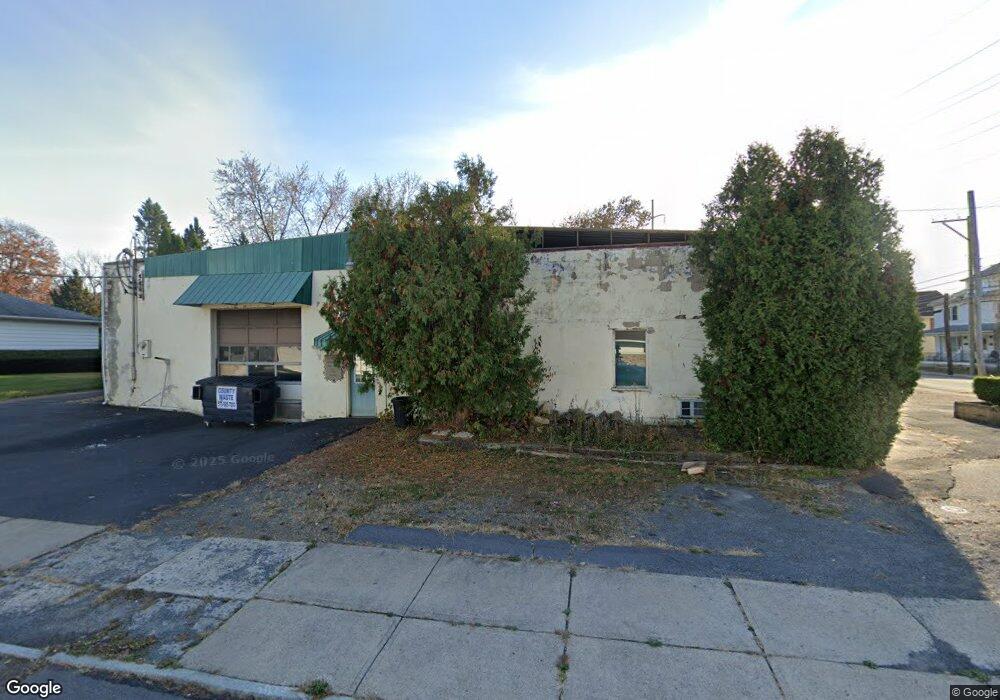 1075 Scott St, Wilkes-Barre, PA 18705 - photo 1