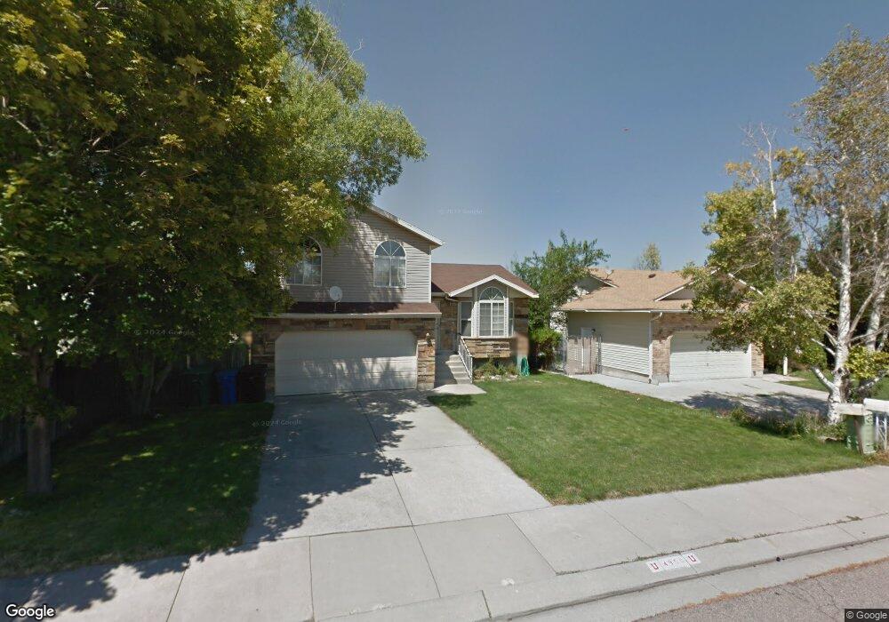 4950 Roundstem Rd, West Jordan, UT 84081 - photo 1