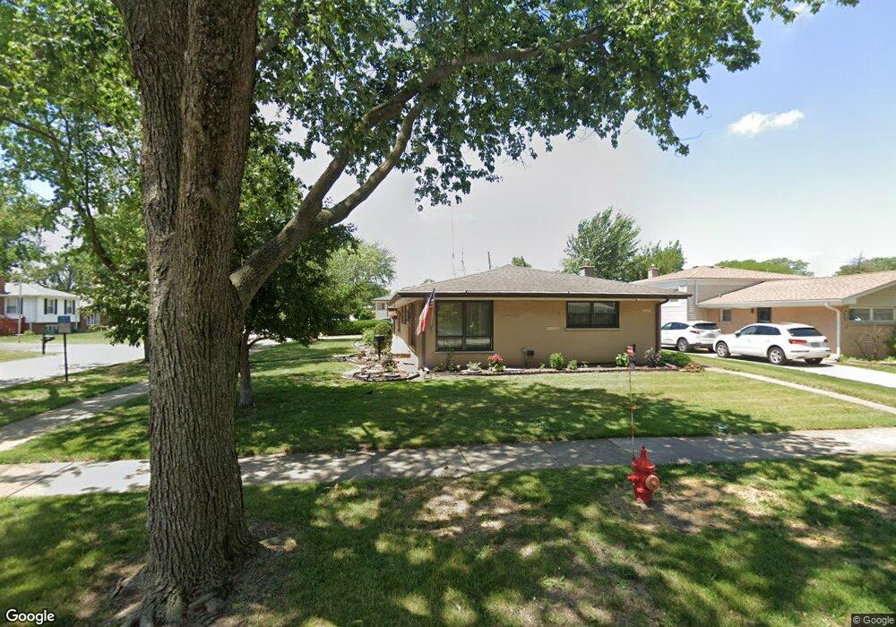 2180 Eastview Dr, Des Plaines, IL 60018 - photo 1