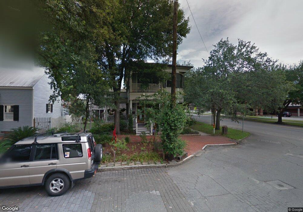 558 E Jones St, Savannah, GA 31401 - photo 1