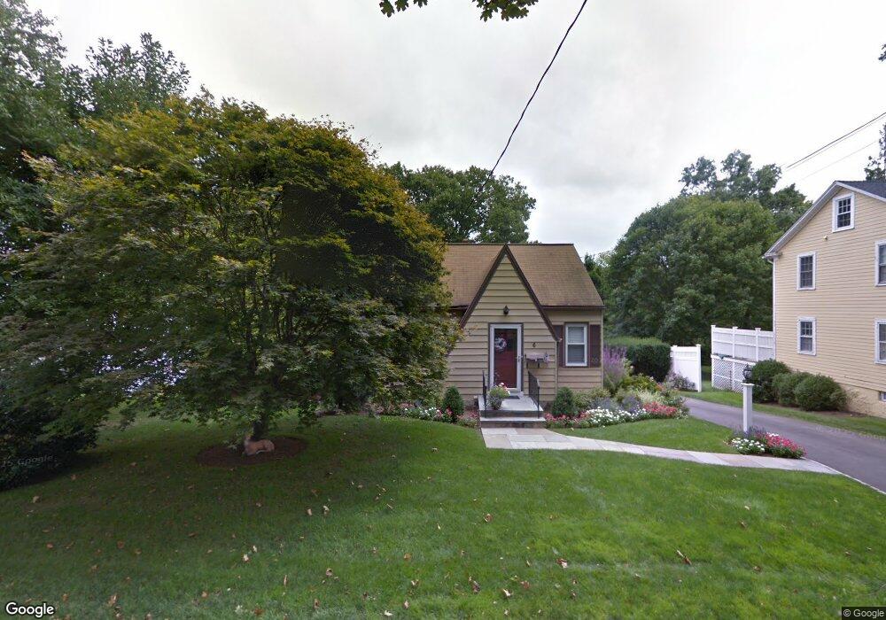 6 Wakenor Rd, Westport, CT 06880 - photo 1