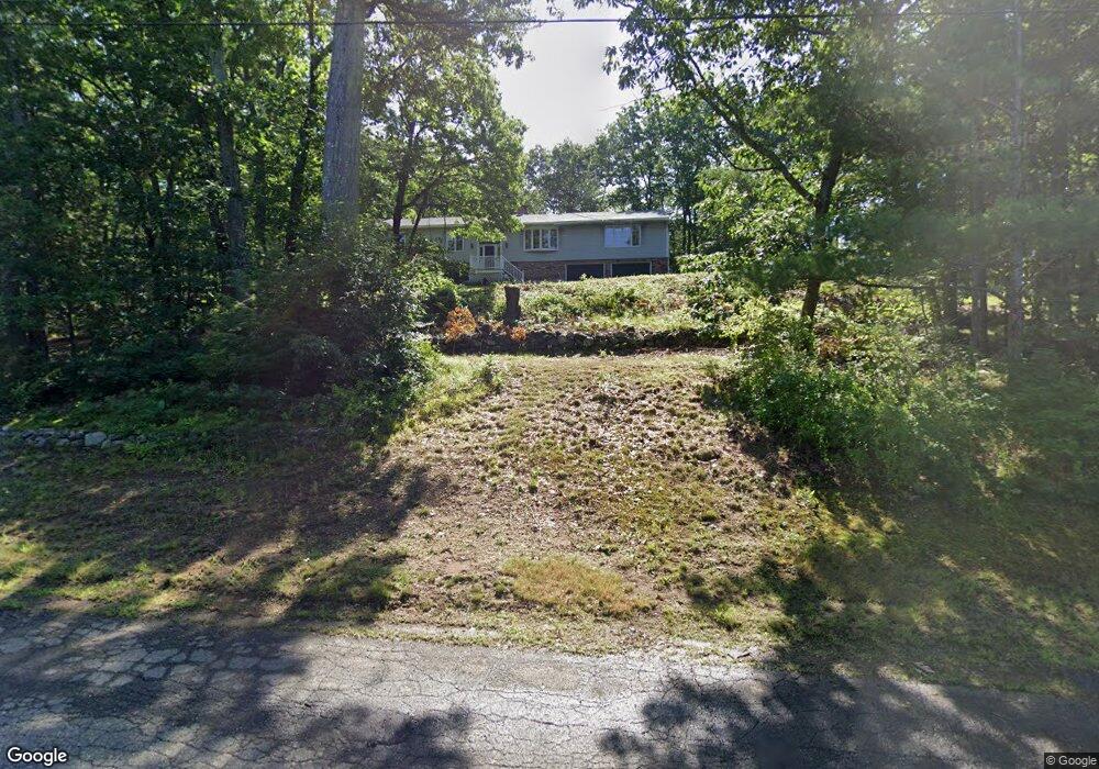 6 Pawtucket Ln, Salem, NH 03079 - photo 1