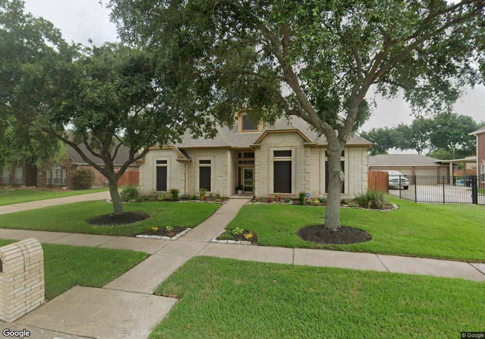 2876 Everett Dr, Friendswood, TX 77546 - photo 1