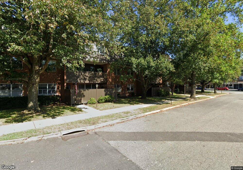 25 Haddonfield Commons, Haddonfield, NJ 08033 - photo 1