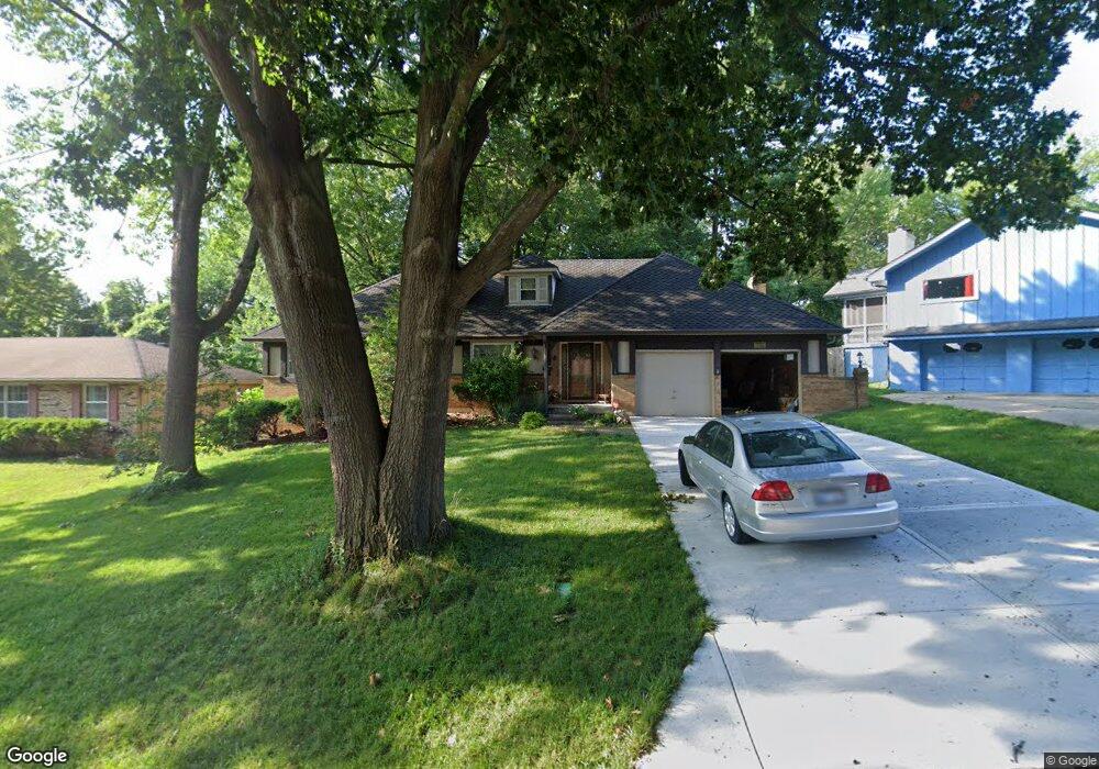 10121 W 65th Dr, Shawnee, KS 66203 - photo 1