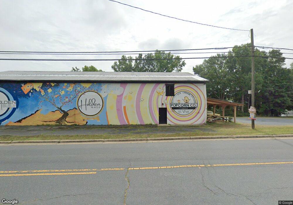 318 N Broad St, Seagrove, NC 27341 - photo 1