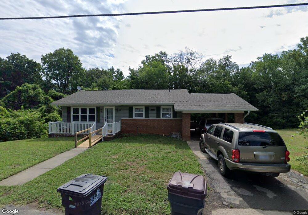 321 Hill St, Reidsville, NC 27320 - photo 1