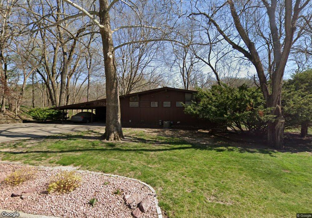 3002 Jefferson Ave, Des Moines, IA 50310 - photo 1