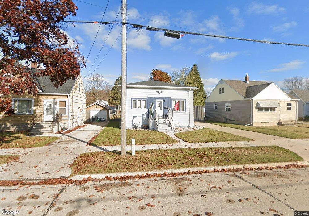 2514 13th St, Two Rivers, WI 54241 - photo 1