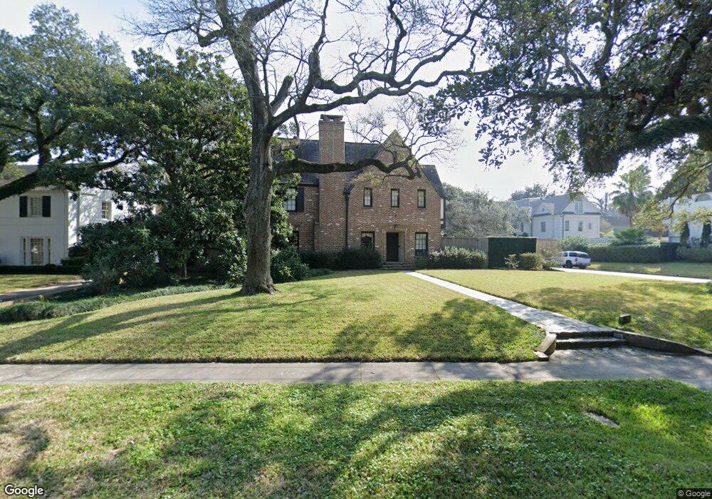 2199 Troon Rd, Houston, TX 77019 - photo 1