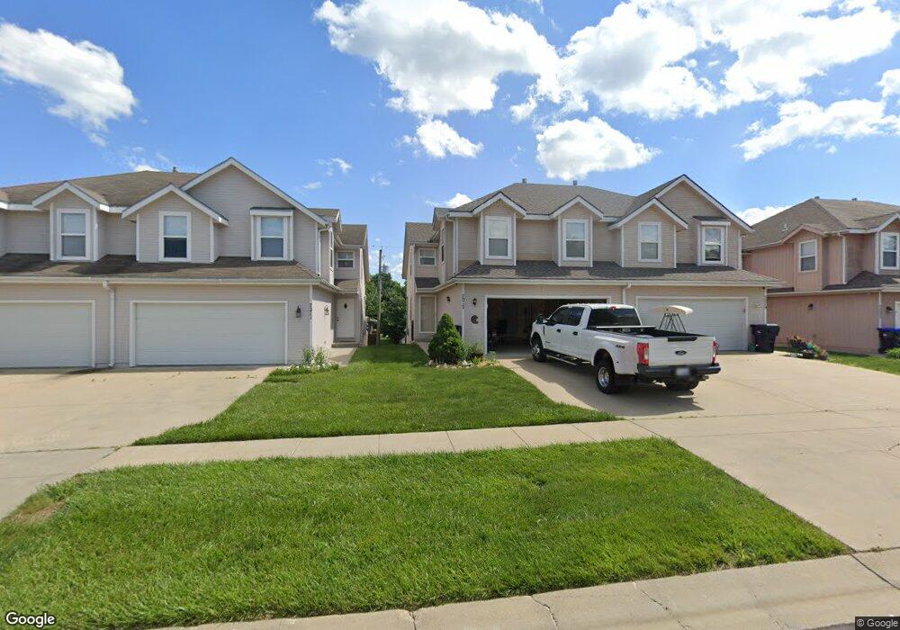 7217 SW 23rd St, Topeka, KS 66614 - photo 1