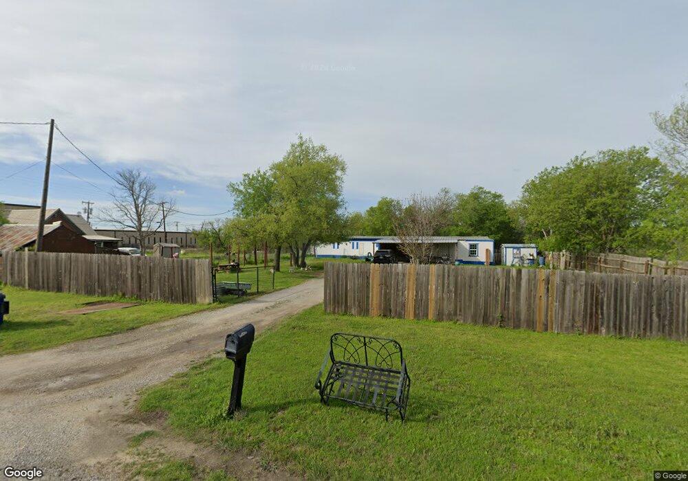 316 Pine St, Millsap, TX 76066 - photo 1