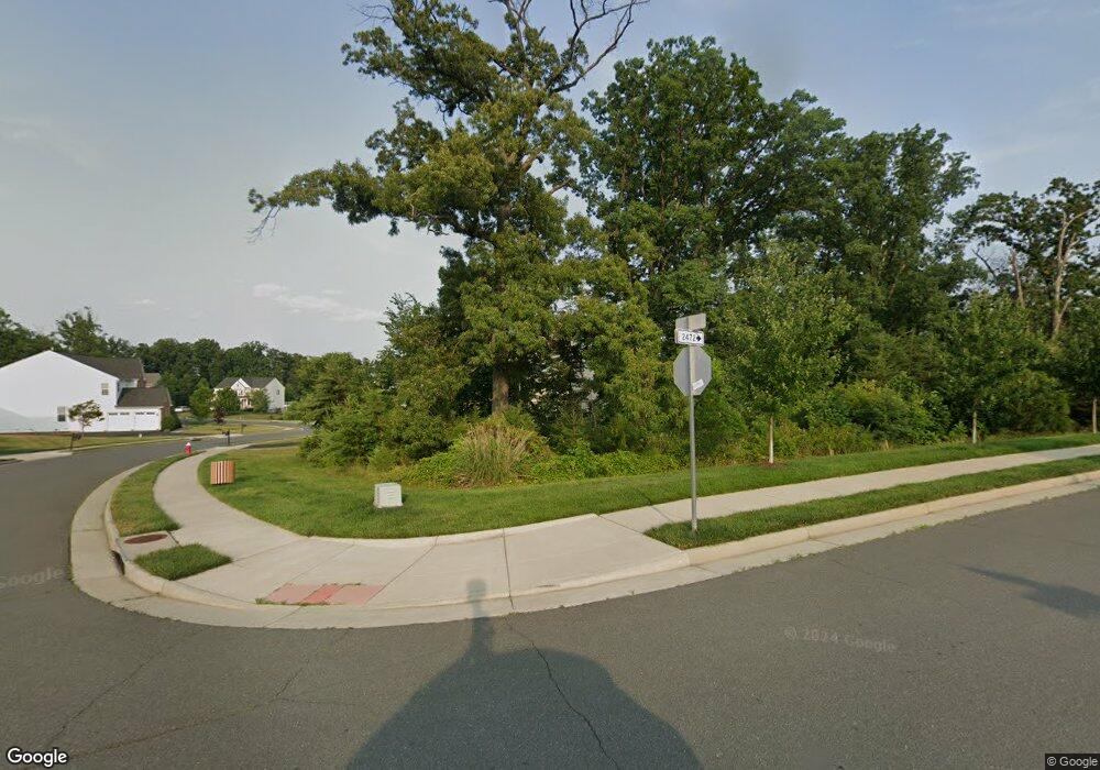 42701 Pocosin Ct, Ashburn, VA 20148 - photo 1