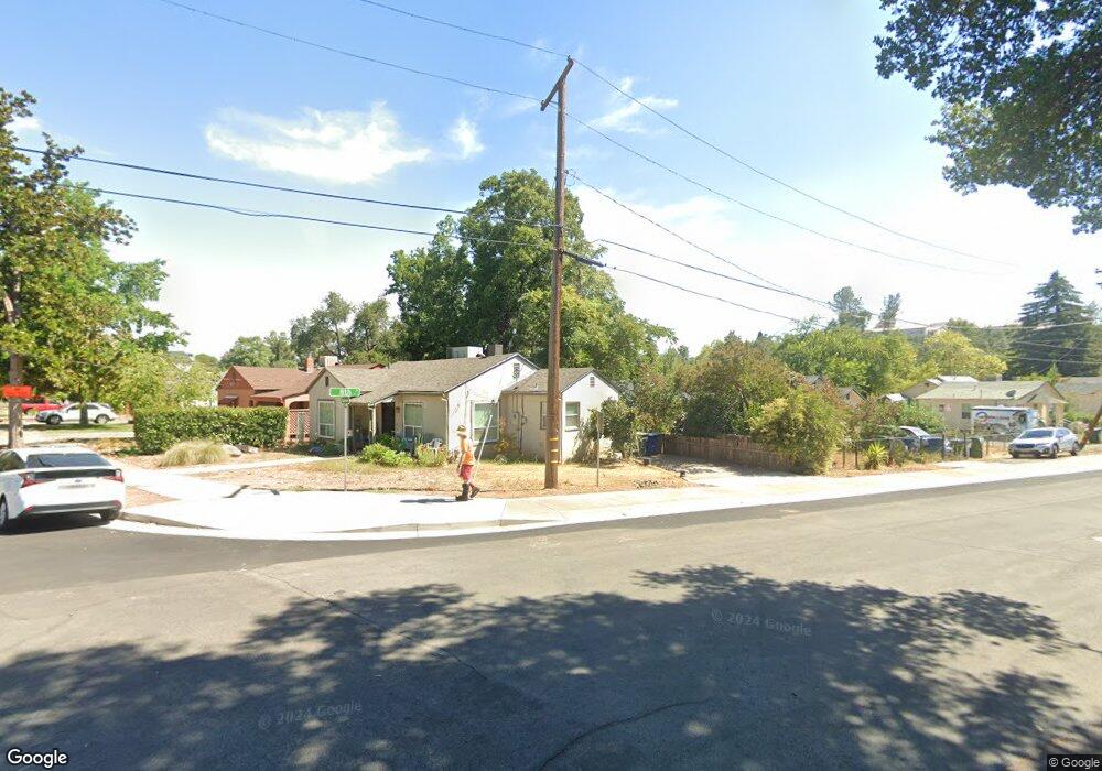 804 Lakeview Dr, Redding, CA 96001 - photo 1