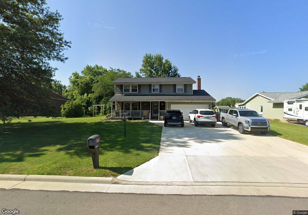 1355 Edgewood Dr, Bucyrus, OH 44820 - photo 1